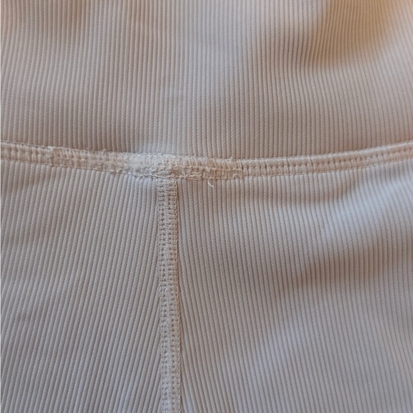 Lilac Ribbed Biker Shorts + Bra Set - Picture 3 of 5